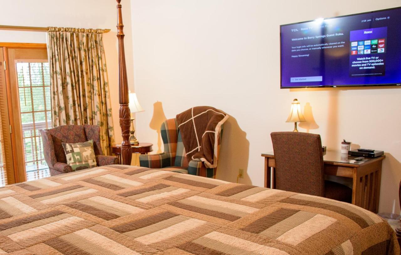 Berry Springs Lodge Sevierville Bagian luar foto