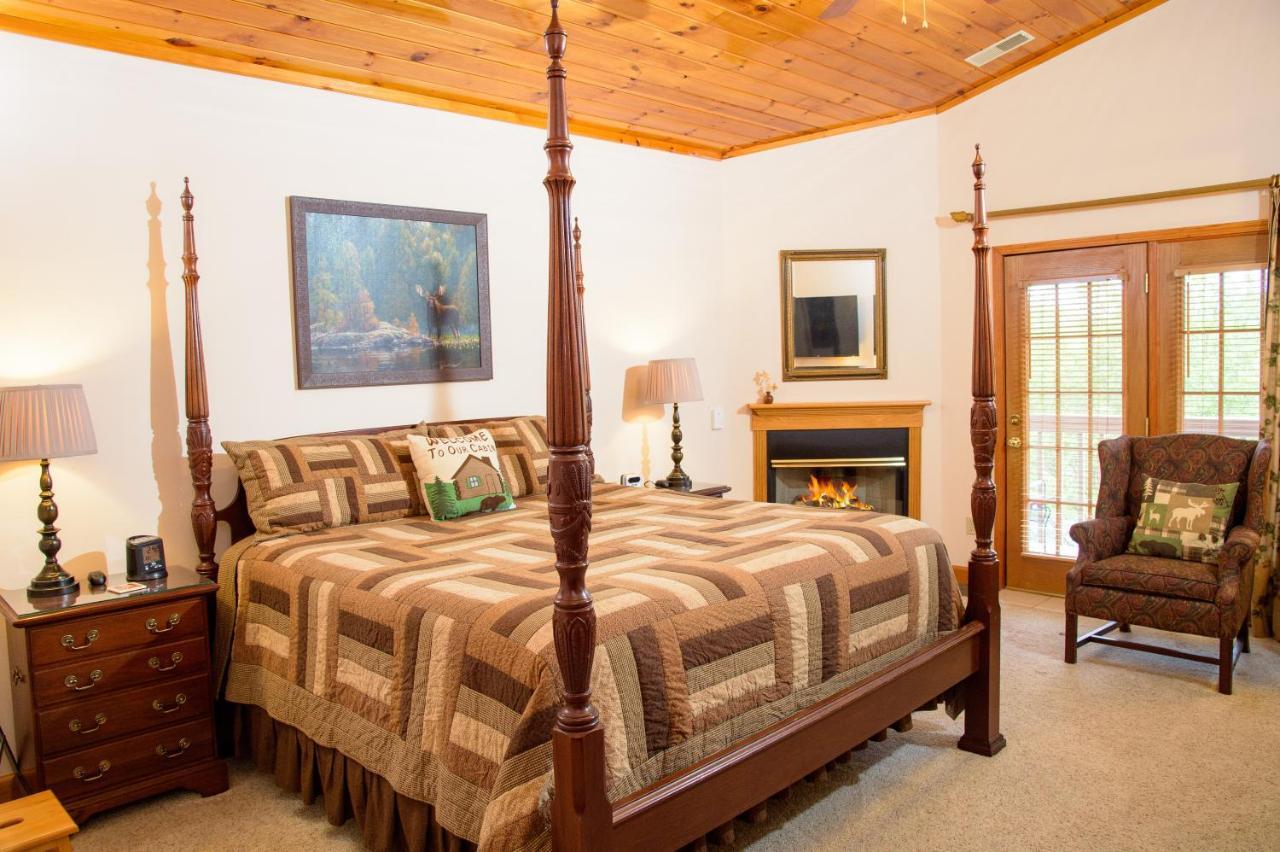 Berry Springs Lodge Sevierville Bagian luar foto