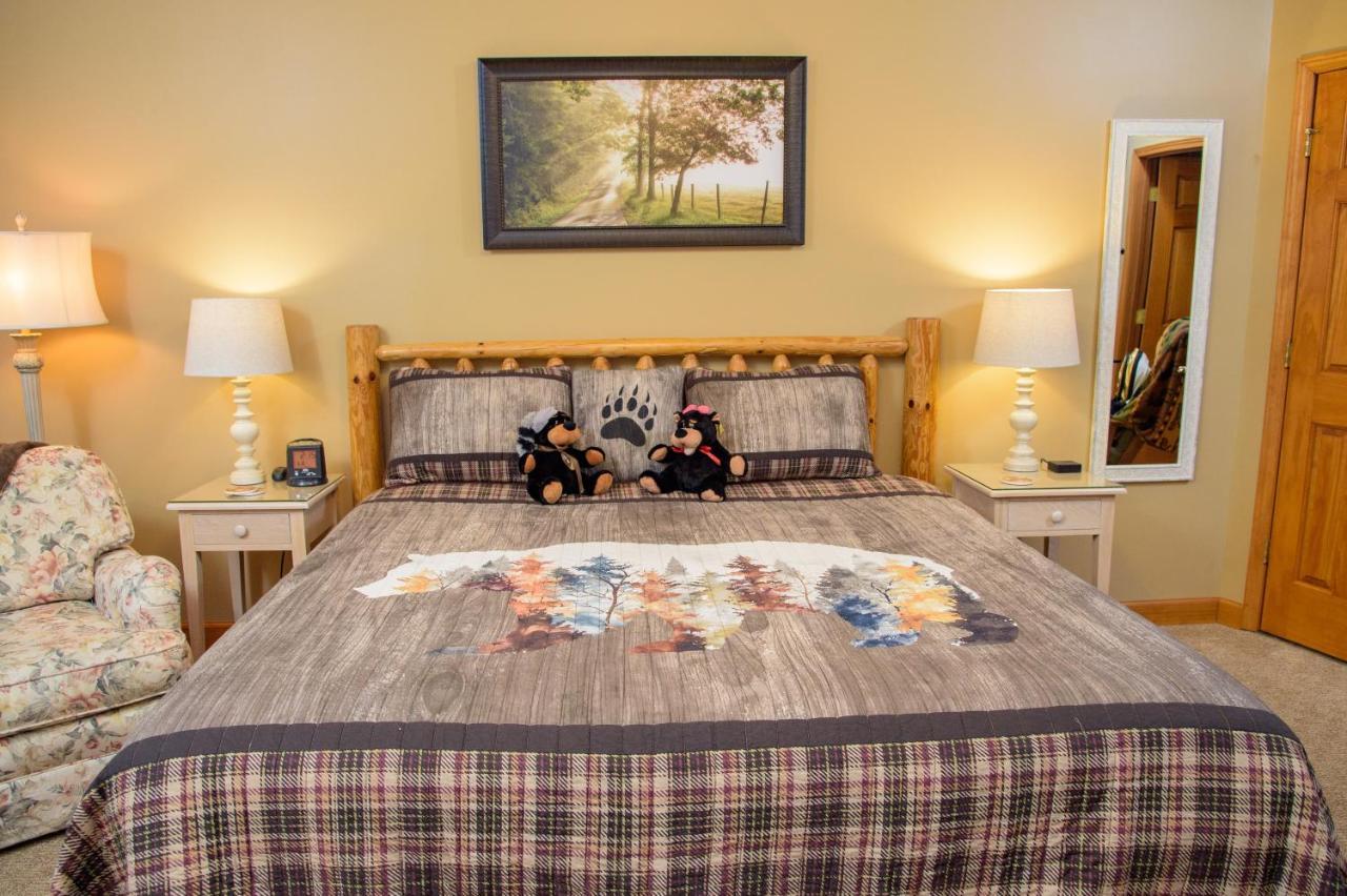 Berry Springs Lodge Sevierville Bagian luar foto